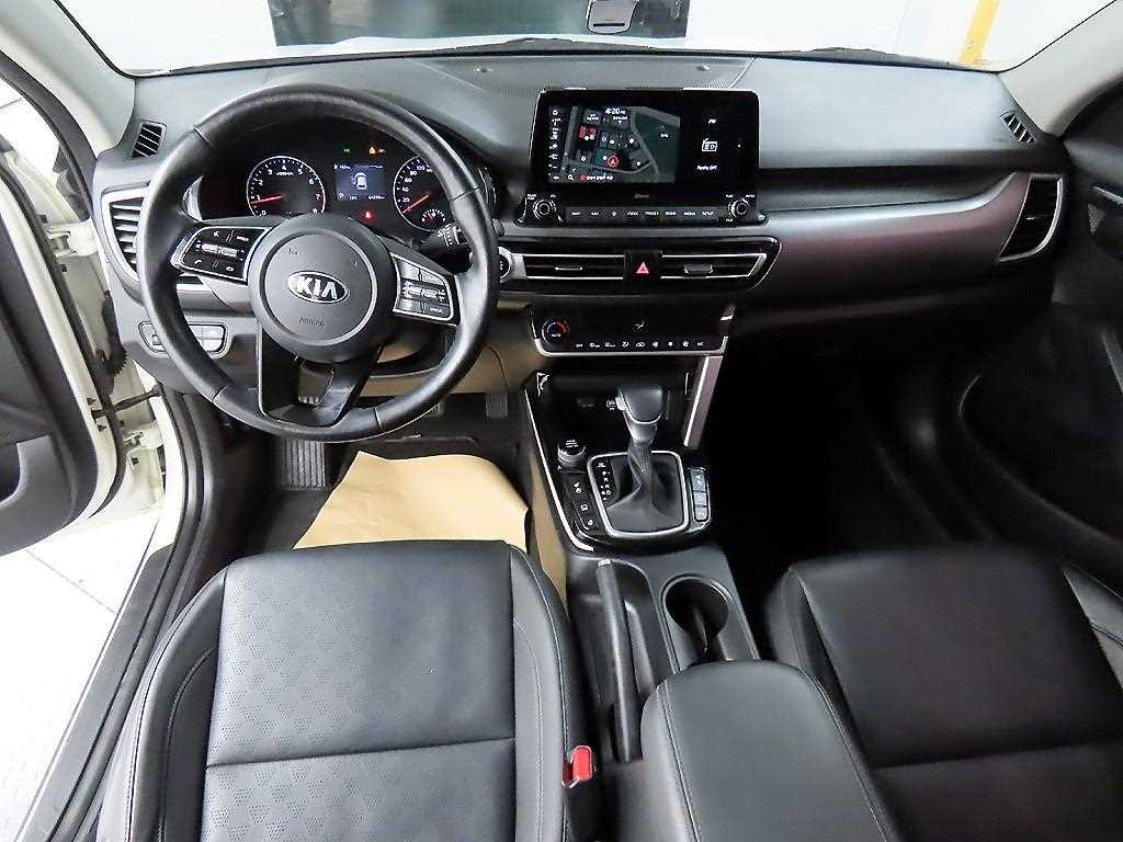 KIA Seltos - Vista 7