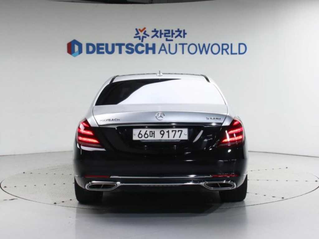 Mercedes Benz S Class - Vista 4