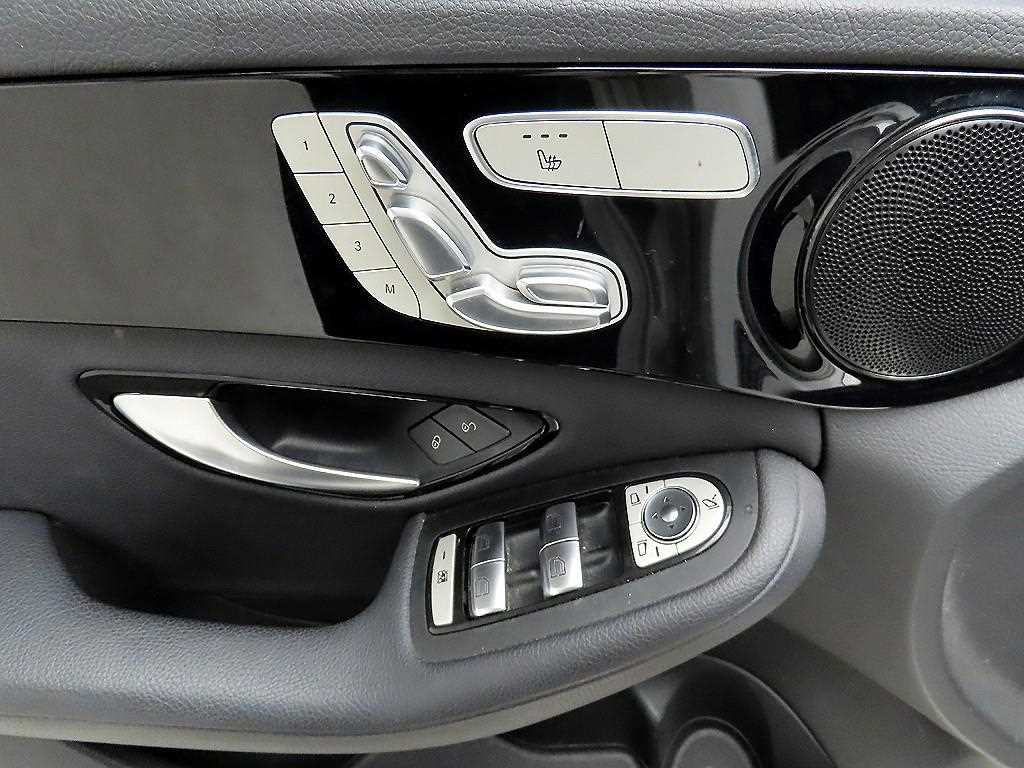 Mercedes Benz C Class - Vista 11