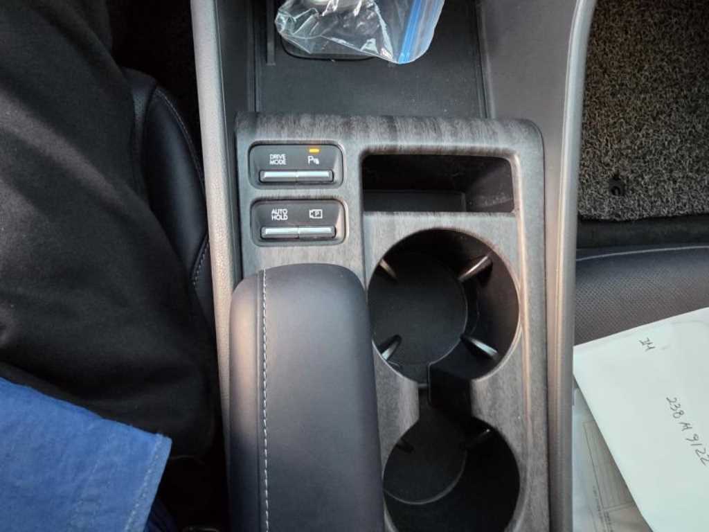 HYUNDAI Sonata - Vista 12