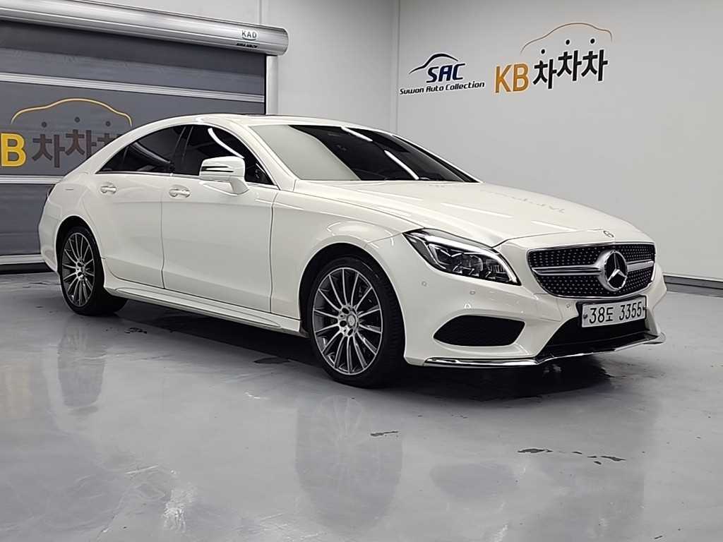 Mercedes Benz CLS Class - Vista 4