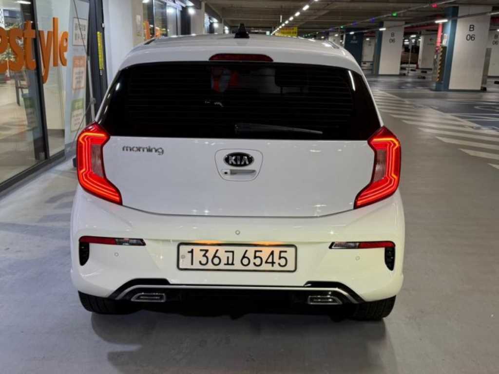 KIA Morning - Vista 5