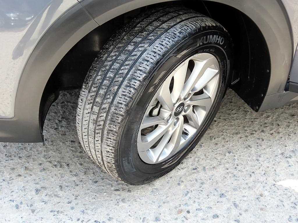 HYUNDAI Tucson 2018 Gris - Importación desde Corea - HF Imports Iquique - Foto 19