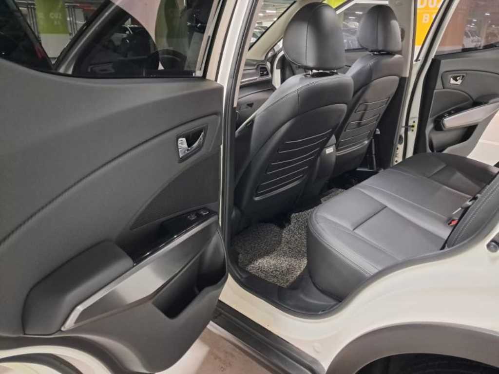 Ssangyong Tivoli 2023 - Importación desde Corea - HF Imports Iquique - Foto 18
