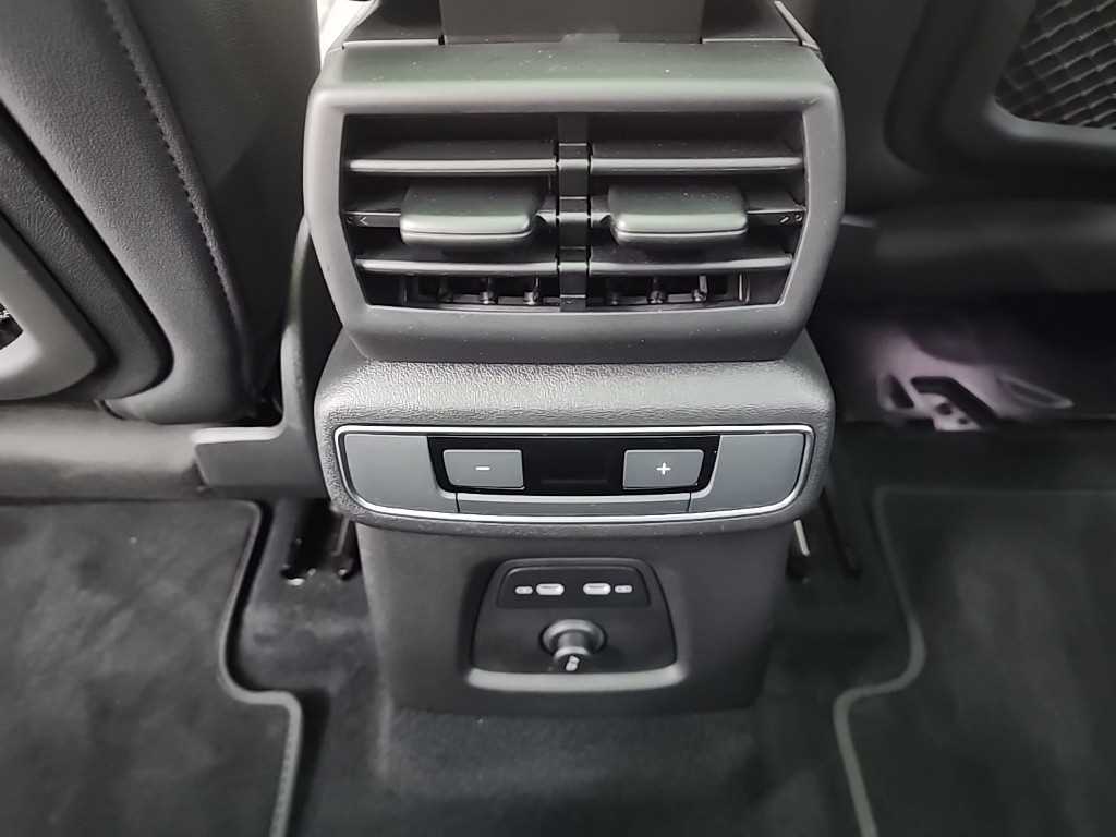 Audi Q4 2023 Azul - Importación desde Corea - HF Imports Iquique - Foto 13