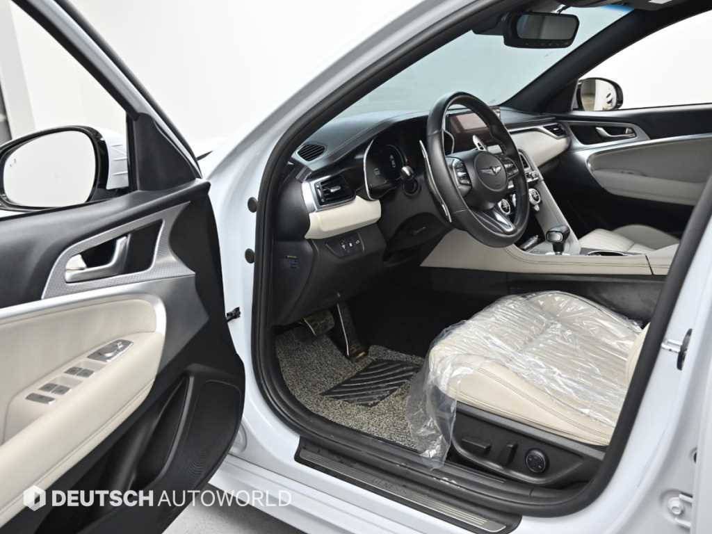 Genesis G70 - Vista 11