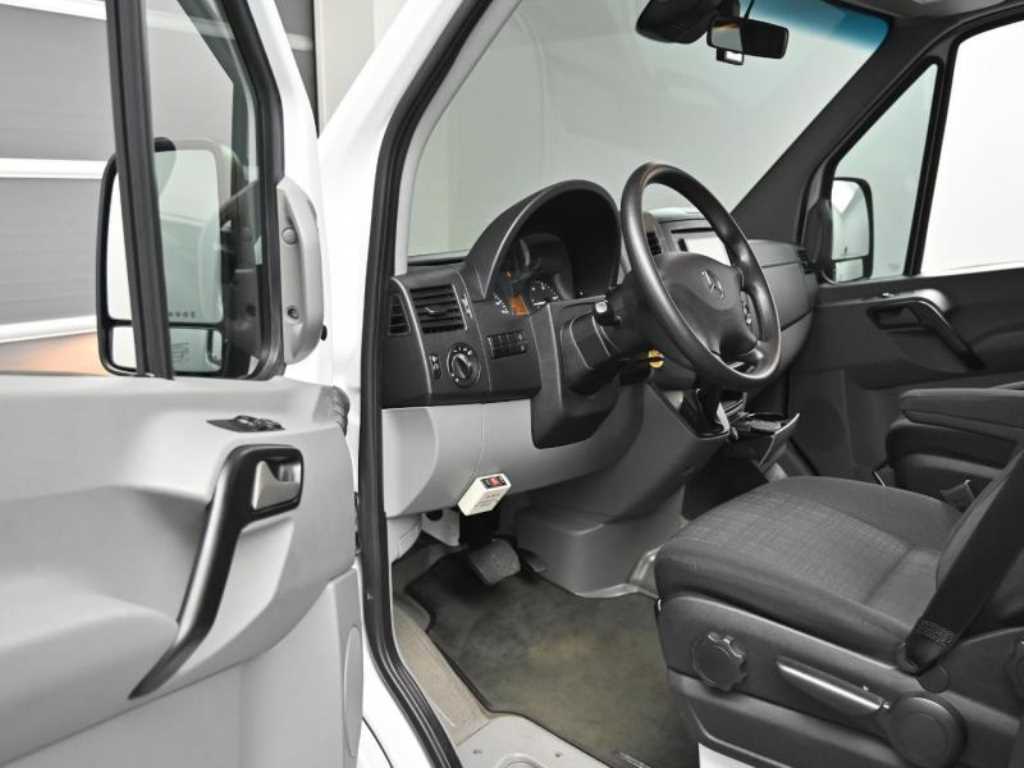 Mercedes Benz Sprinter - Vista 11