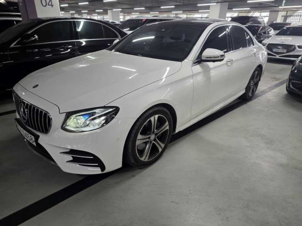 Mercedes Benz E class - Vista 2