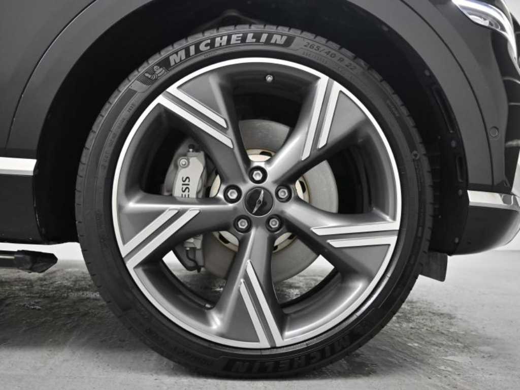 Genesis GV80 - Vista 5