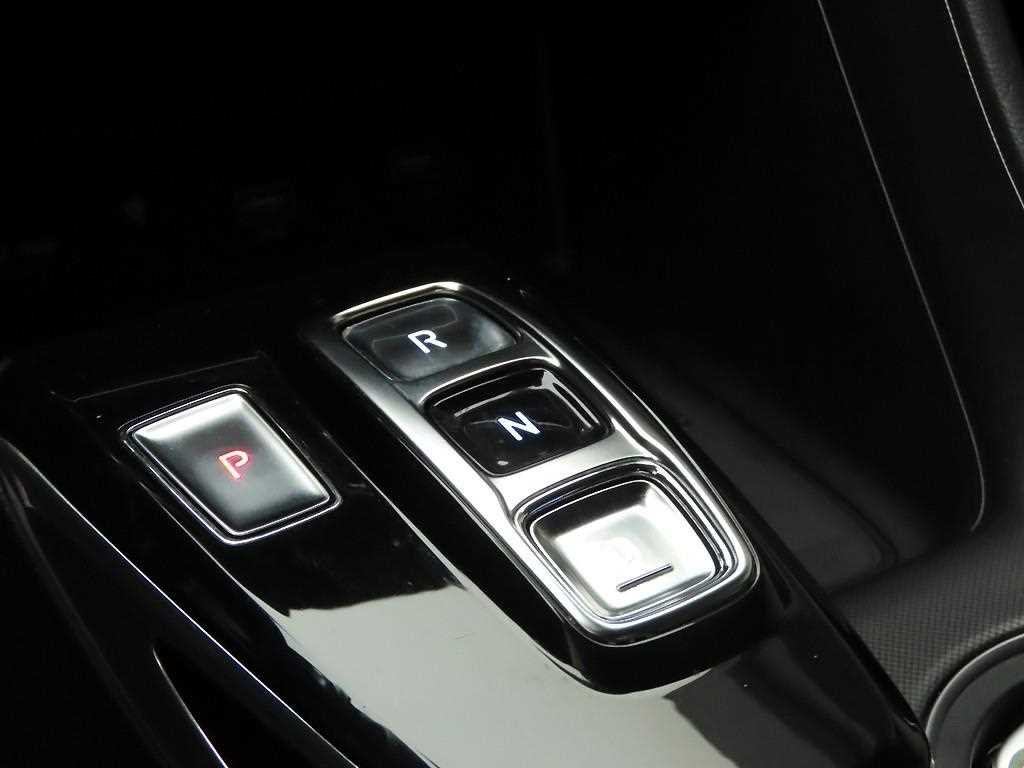 HYUNDAI Sonata - Vista 11