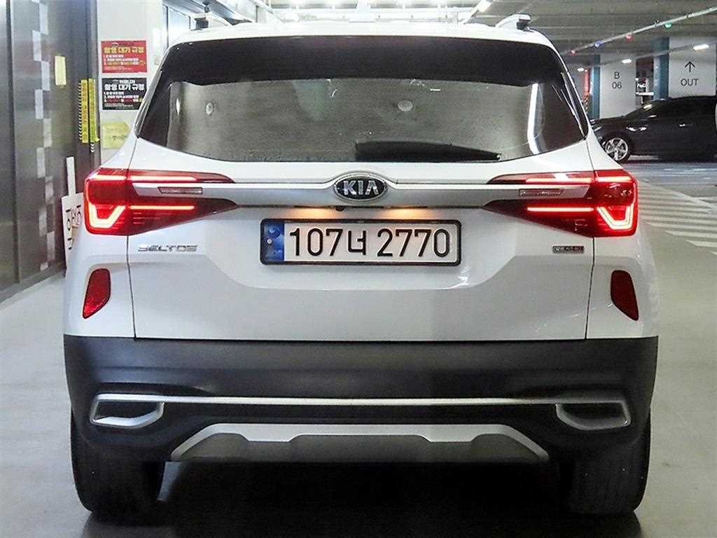 KIA Seltos - Vista 5