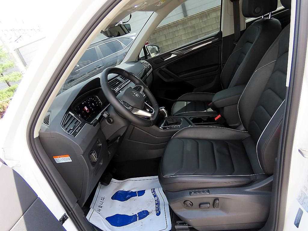 Volkswagen Tiguan - Vista 5