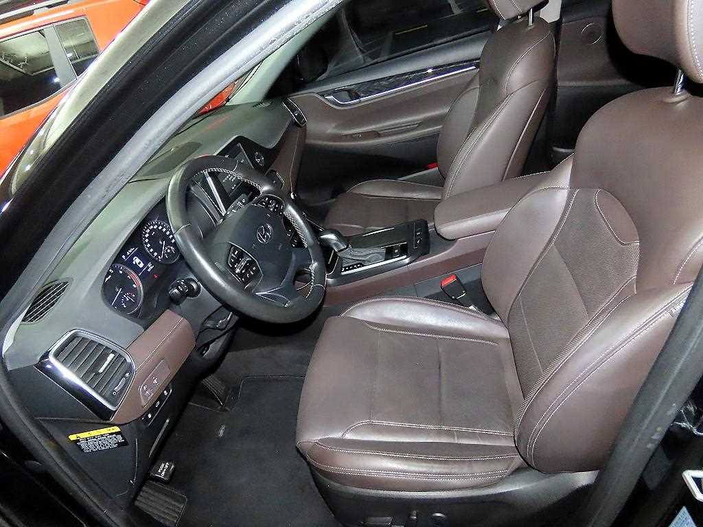 HYUNDAI Grandeur - Vista 6