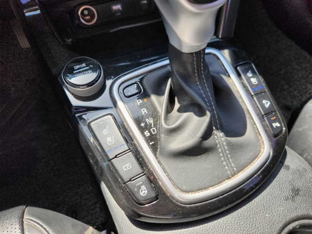 KIA Seltos - Vista 9