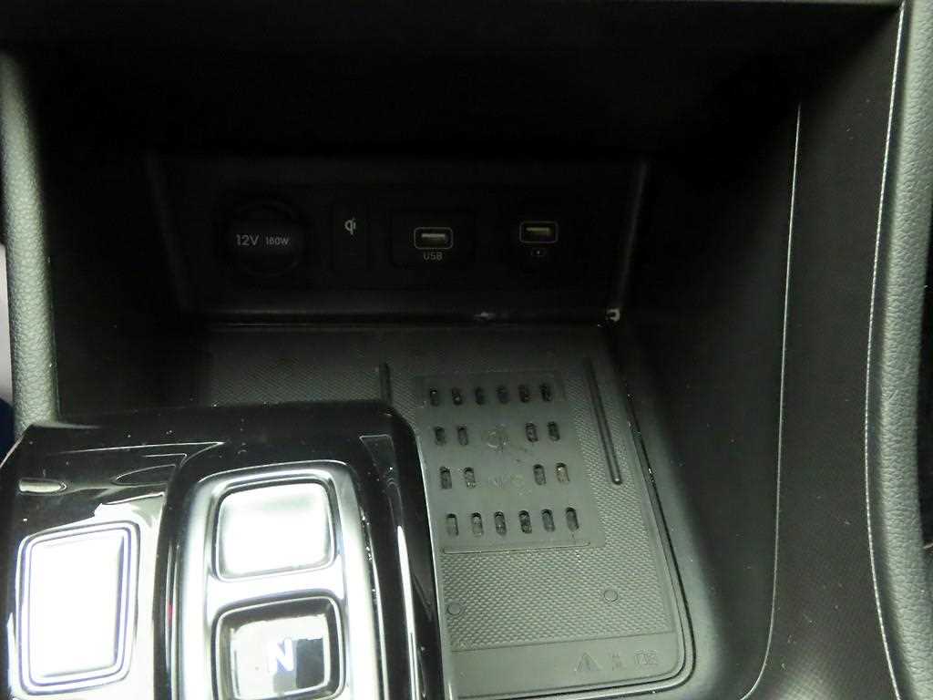 HYUNDAI Sonata - Vista 12