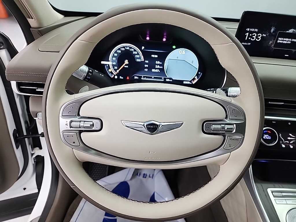 Genesis GV80 - Vista 9