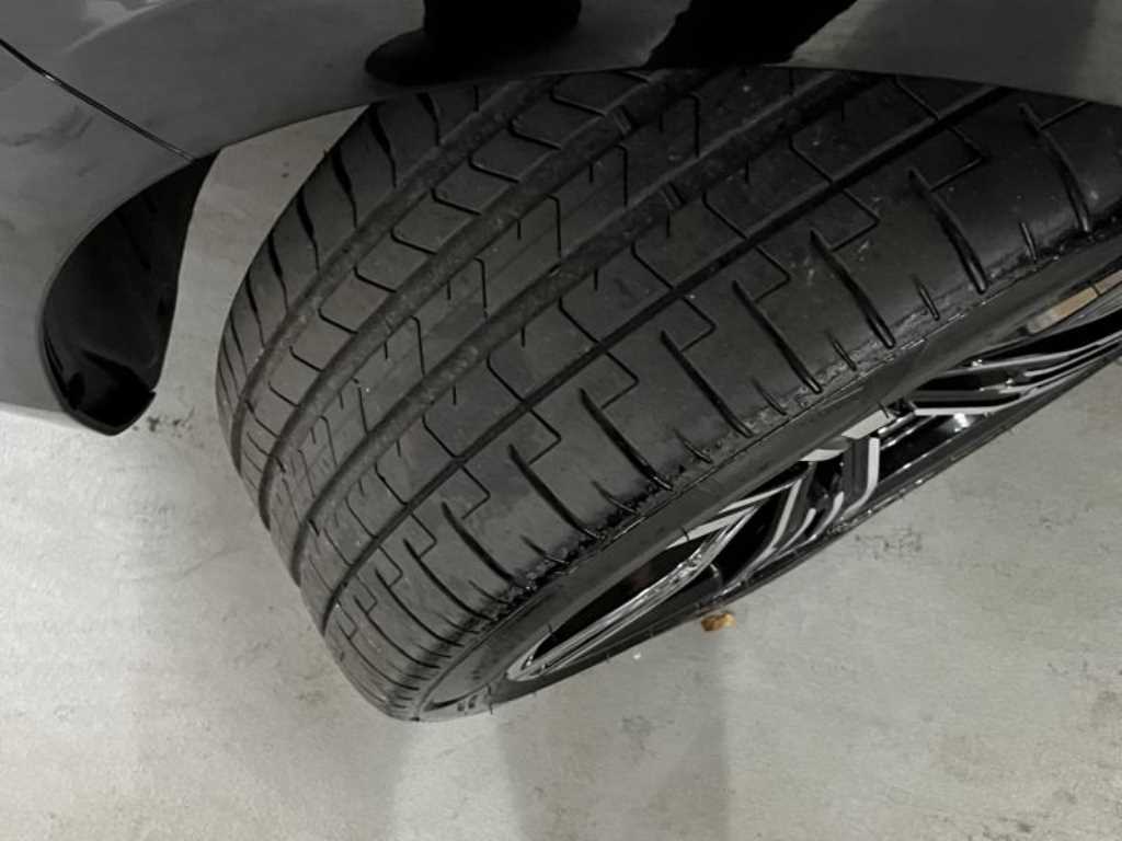 BMW 7 Series - Vista 8