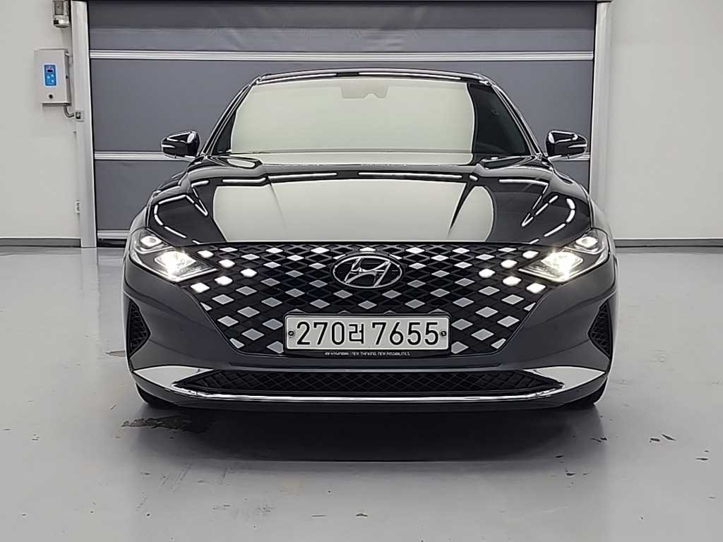 HYUNDAI Grandeur - Vista 2