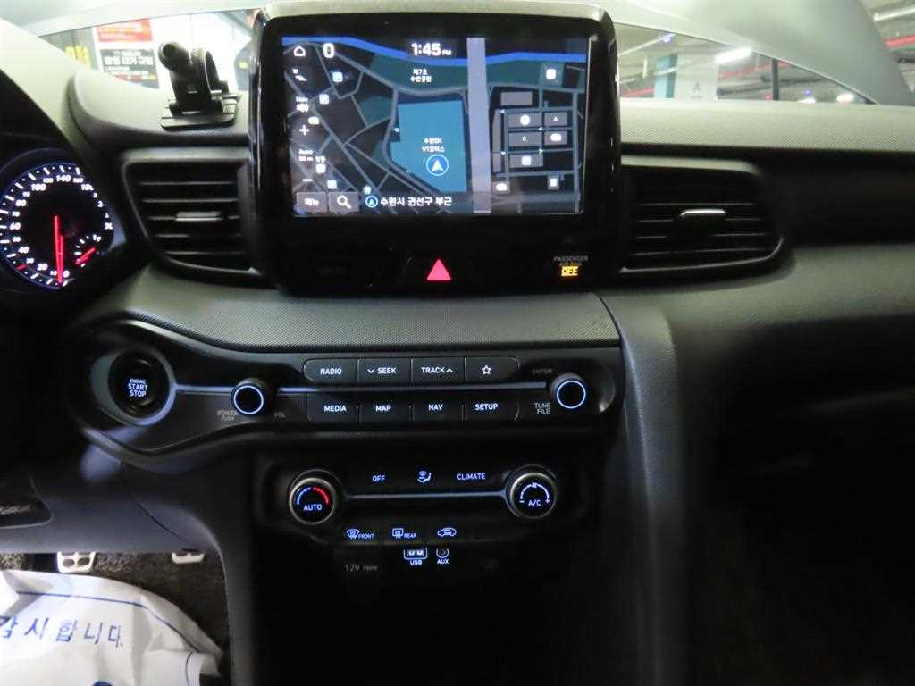 HYUNDAI Veloster - Vista 11