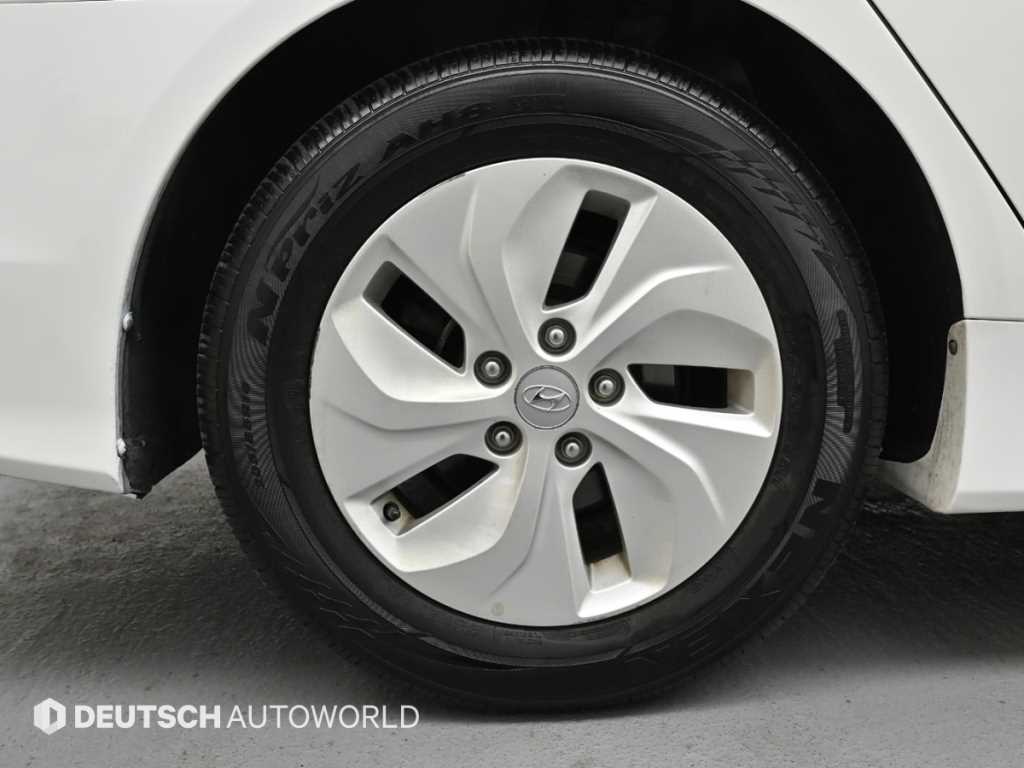 HYUNDAI Sonata - Vista 5