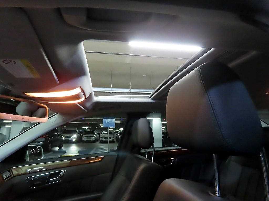 Mercedes Benz E class 2011 Plateado - Importación desde Corea - HF Imports Iquique - Foto 18