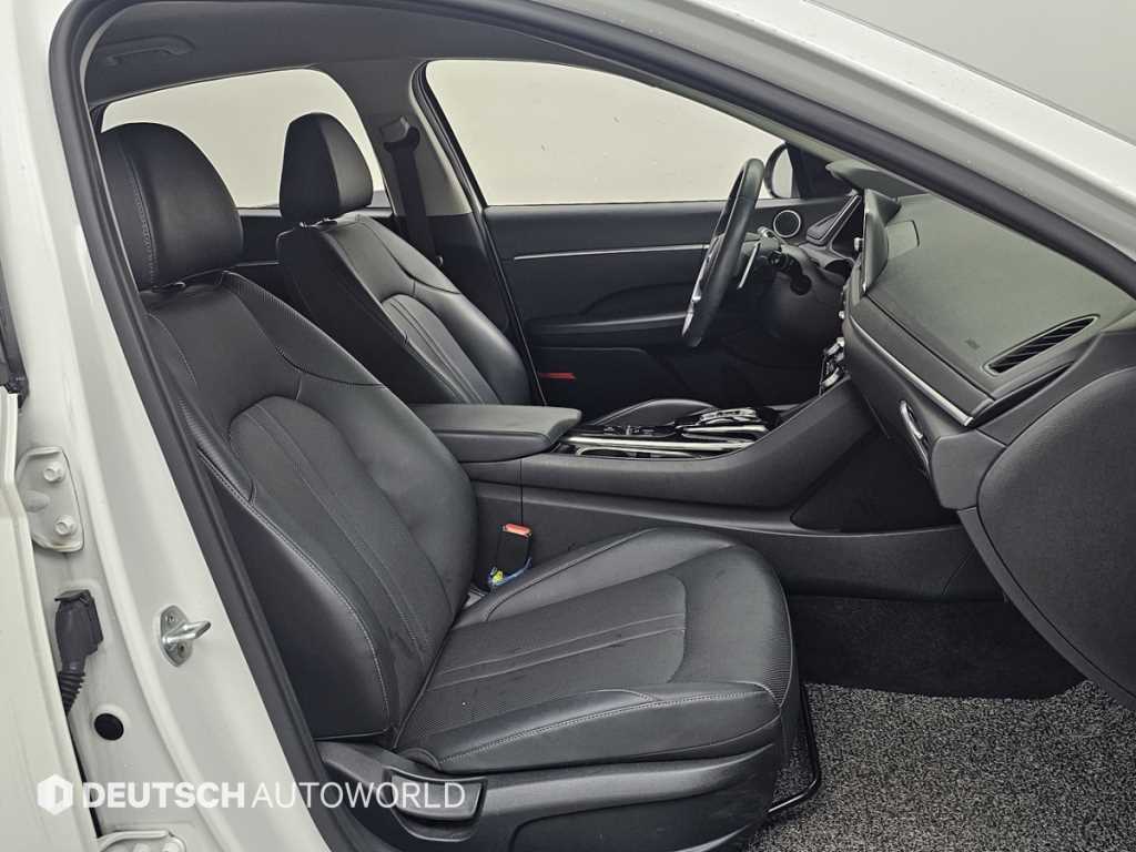 HYUNDAI Sonata - Vista 11