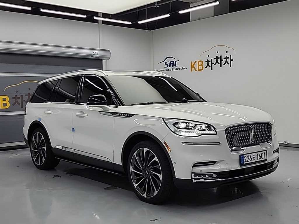 Lincoln Aviator - Vista 4