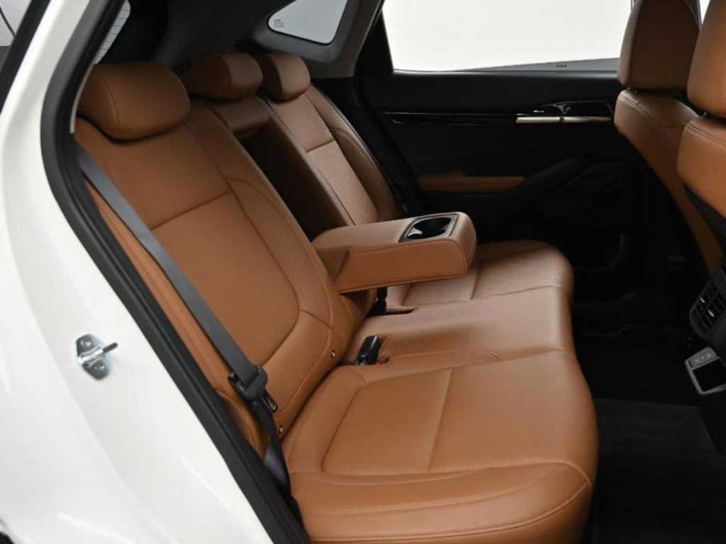 KIA Seltos - Vista 12