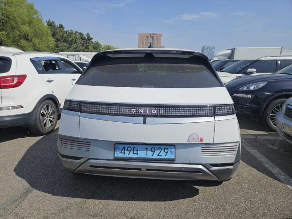 HYUNDAI Ioniq 5 - Vista 4