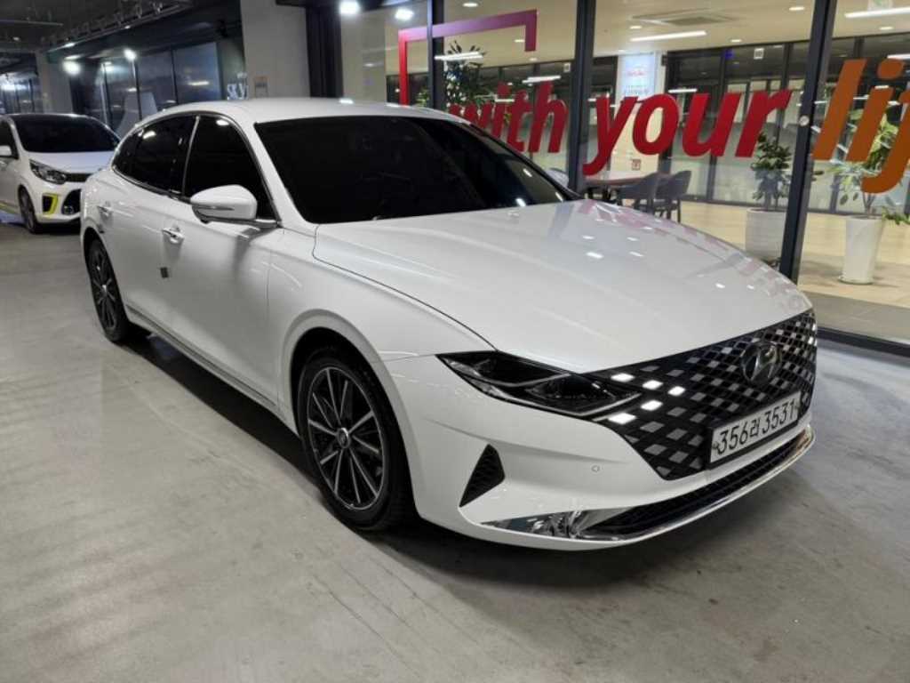 HYUNDAI Grandeur - Vista 2