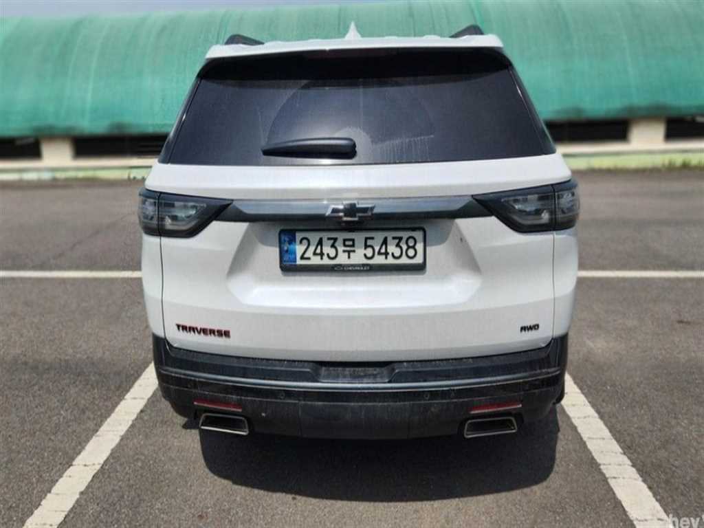 Chevrolet Travers - Vista 2