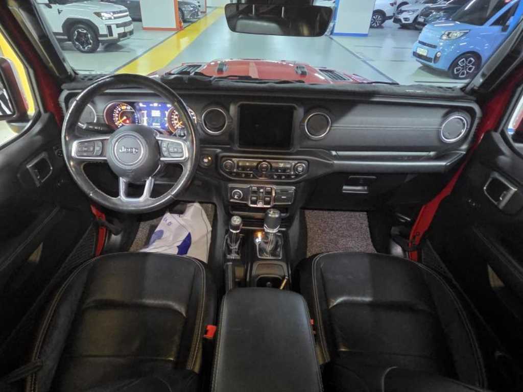 Jeep Wrangler - Vista 5