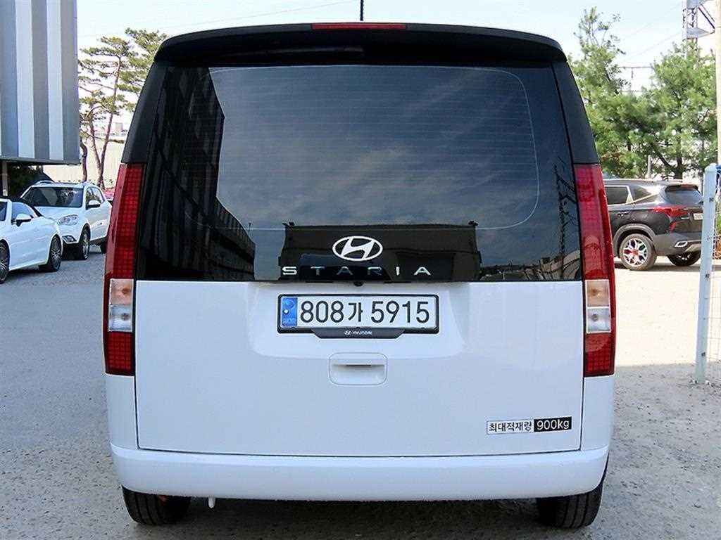 HYUNDAI Staria - Vista 4