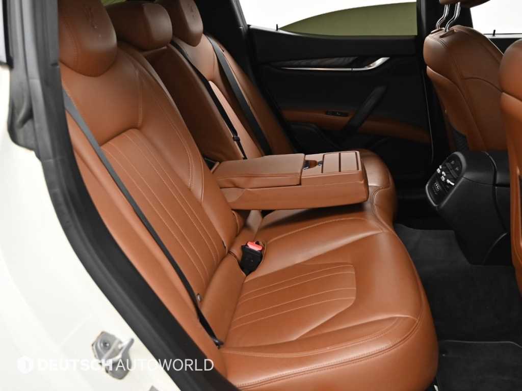 Maserati Ghibli - Vista 12