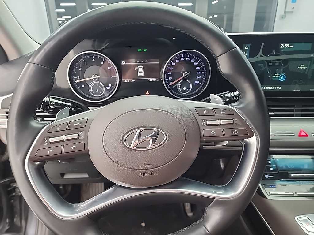 HYUNDAI Grandeur - Vista 9