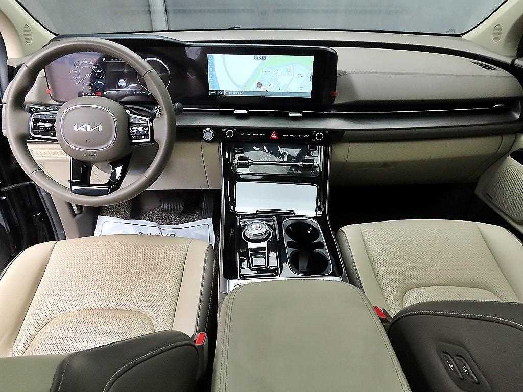 KIA Carnival - Vista 7