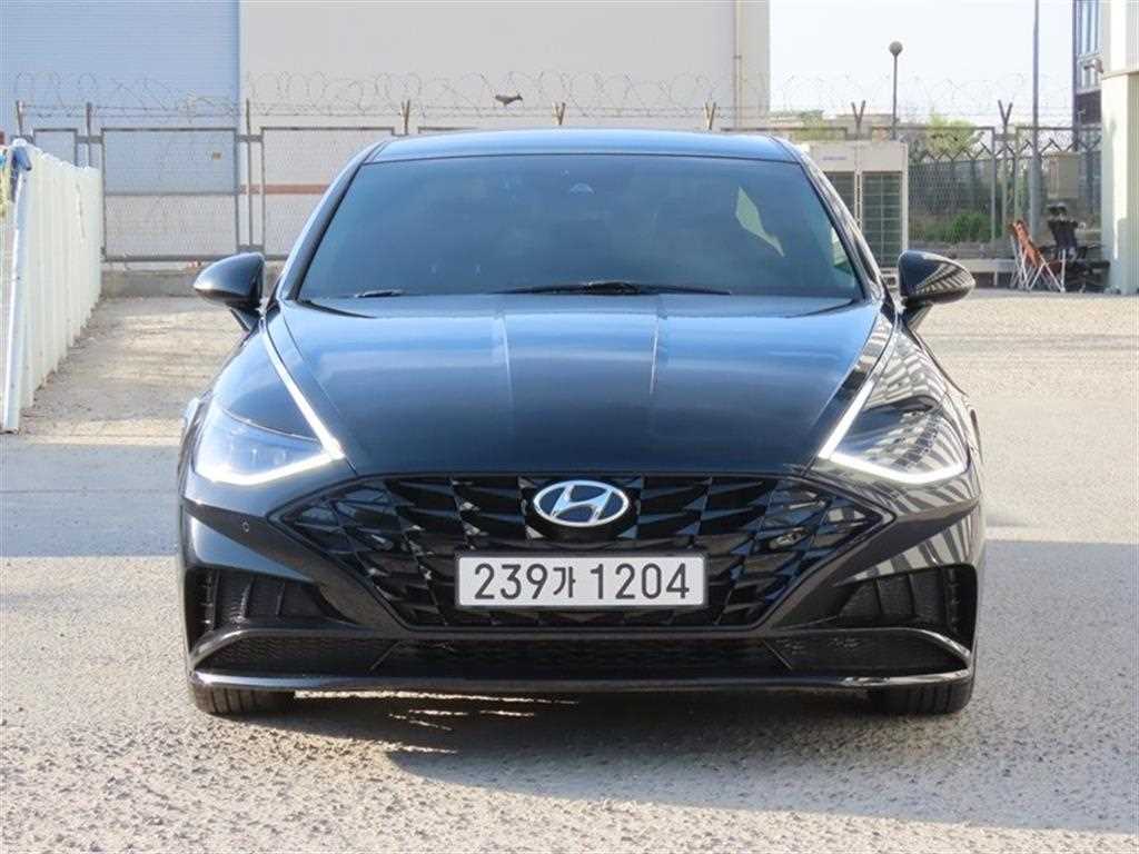 HYUNDAI Sonata - Vista 2