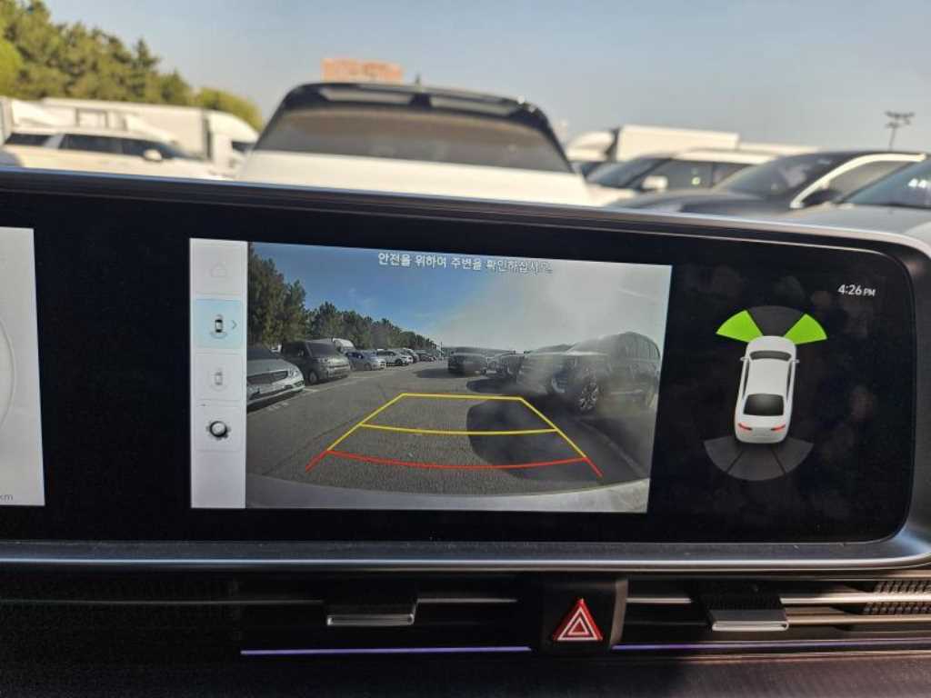 HYUNDAI Ioniq 6 - Vista 11