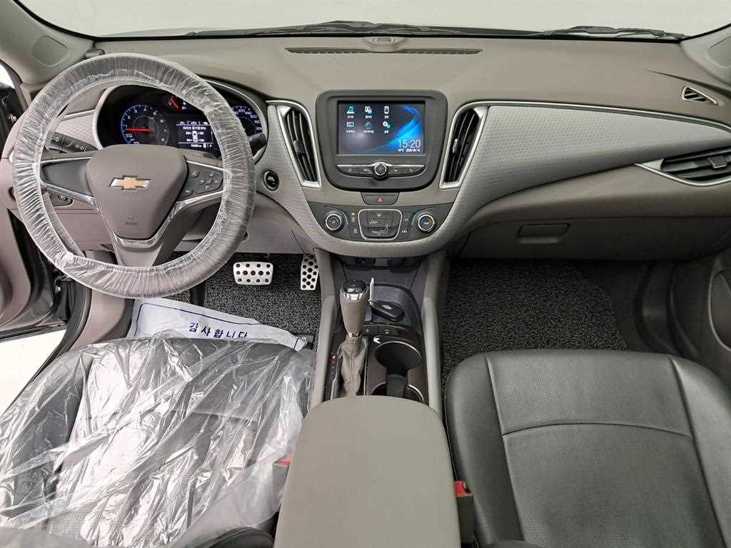 Chevrolet Malibu - Vista 6