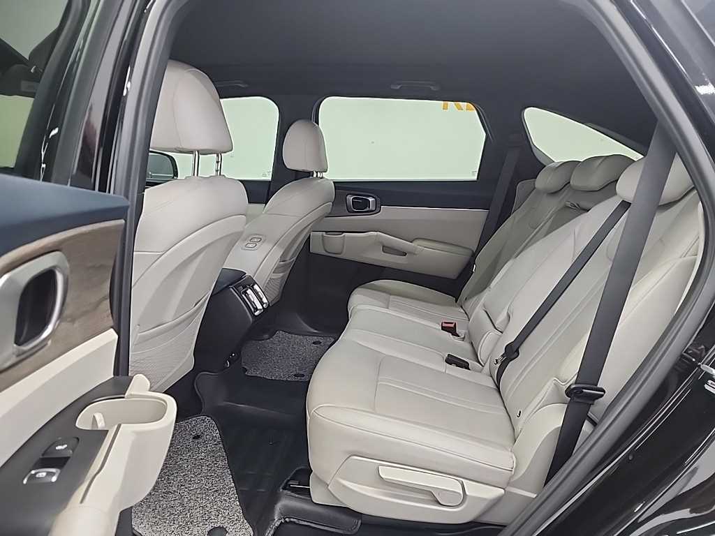 KIA Sorento - Vista 12