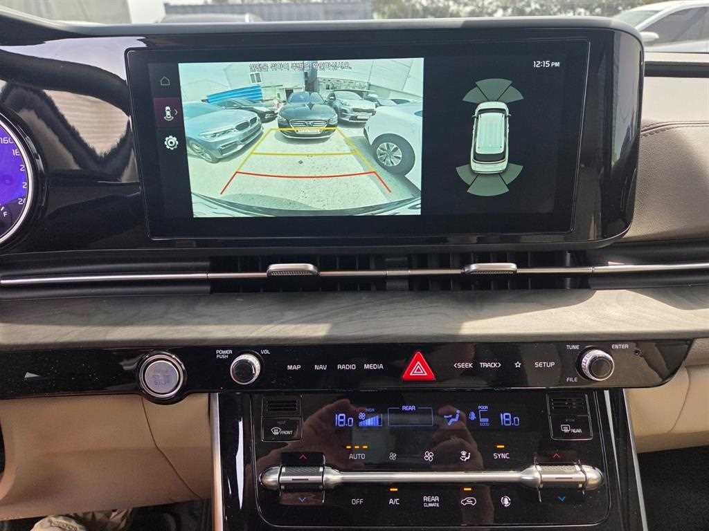 KIA Carnival - Vista 7