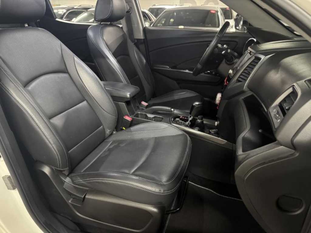 Ssangyong Tivoli 2017 Blanco - Importación desde Corea - HF Imports Iquique - Foto 17