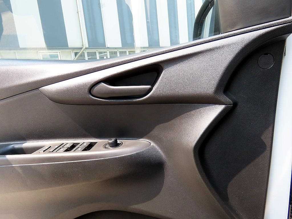 Chevrolet Spark - Vista 11