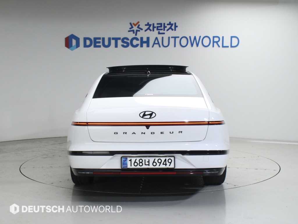 HYUNDAI Grandeur - Vista 4