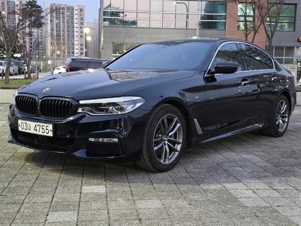 BMW 5 Series 2018 Negro - Importación desde Corea - HF Imports Iquique - Foto 1