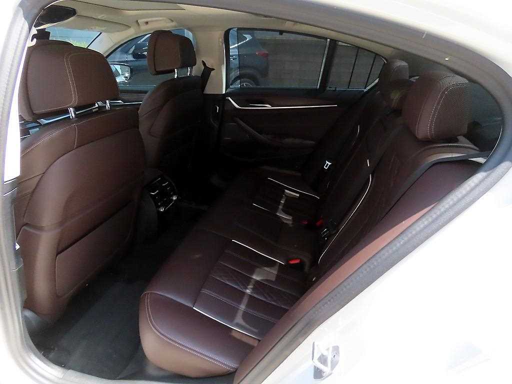 BMW 5 Series - Vista 6