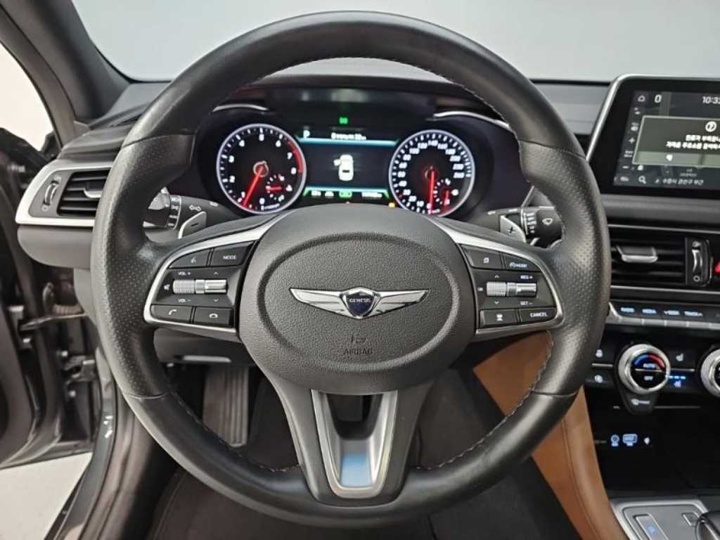 Genesis G70 - Vista 7