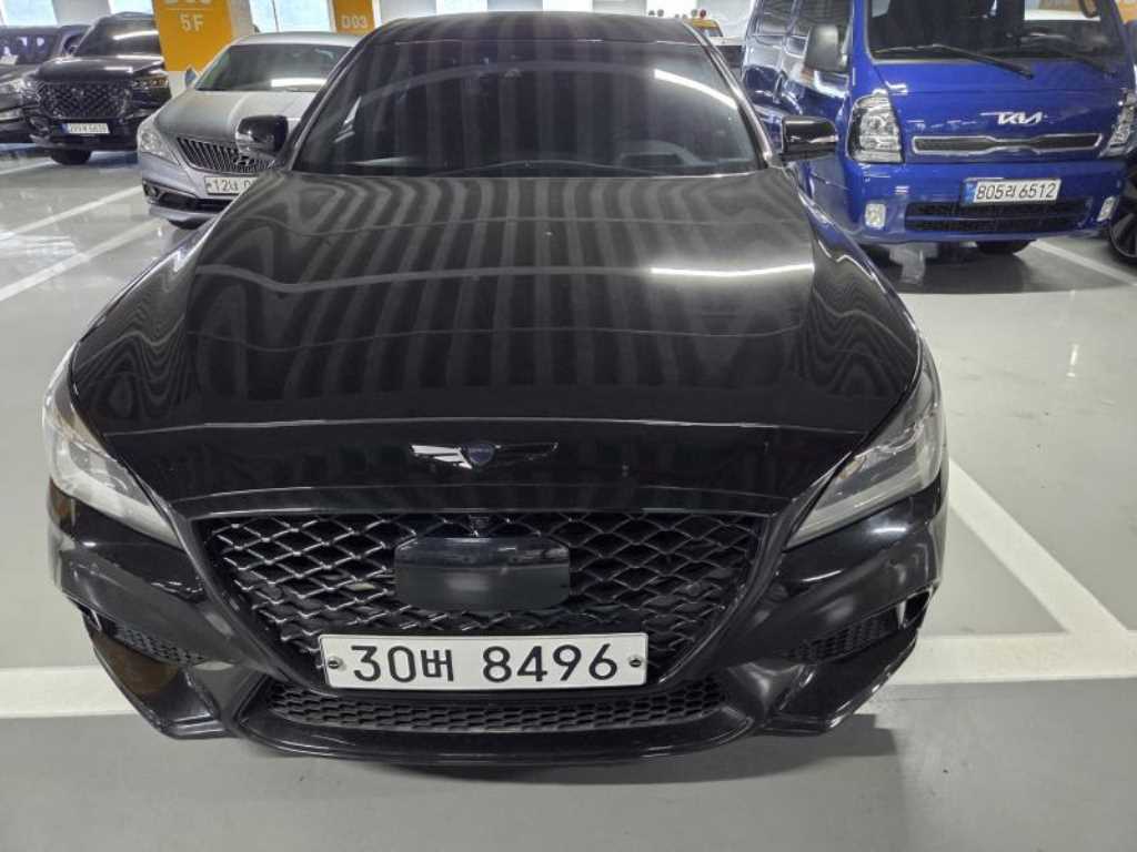 HYUNDAI Genesis - Vista 9