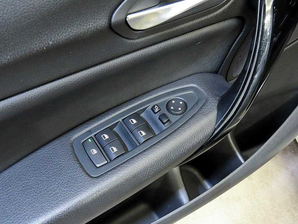 BMW 1 series 2016 Blanco - Importación desde Corea - HF Imports Iquique - Foto 13