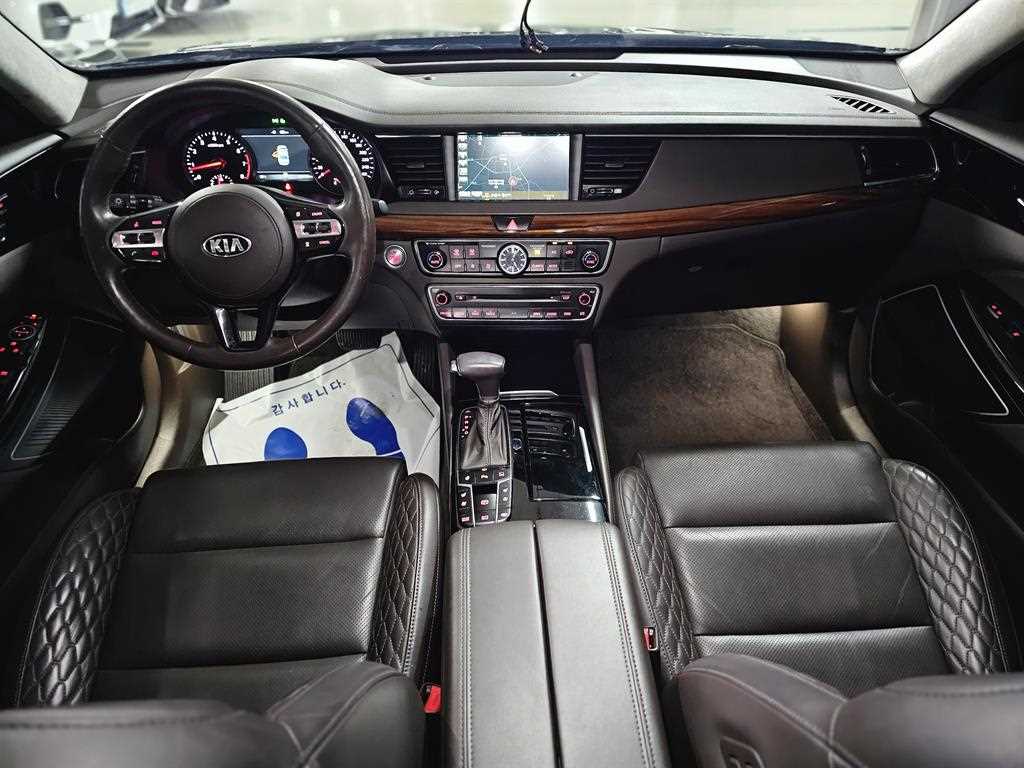 KIA K7 - Vista 5